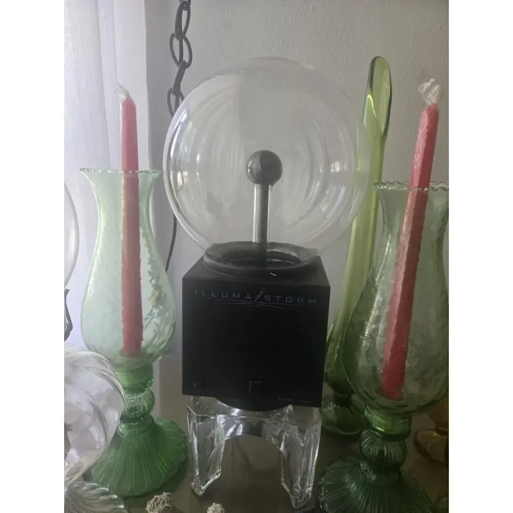 Vintage Realistic Illuma Storm Plasma Globe Voice Music Activation
